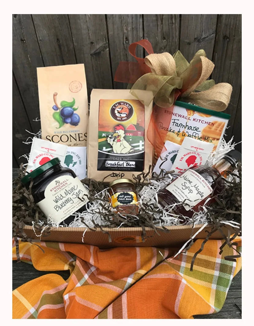 Deluxe Breakfast Basket